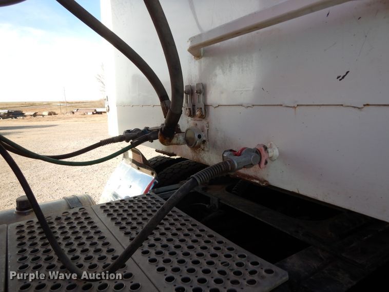 image for item DH8265 2012 Aeroswint silage trailer