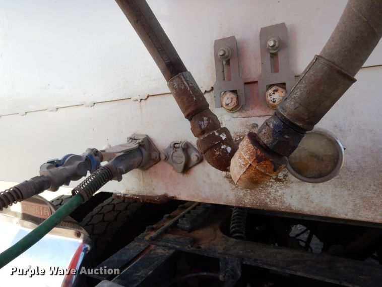 image for item DH8265 2012 Aeroswint silage trailer