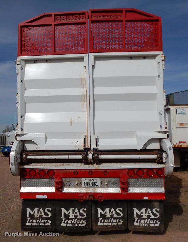 image for item DH8268 2017 Mas silage trailer