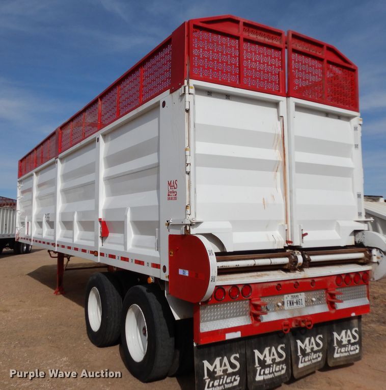 image for item DH8268 2017 Mas silage trailer