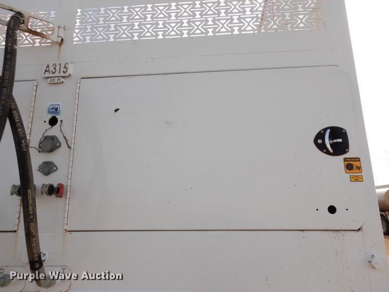 image for item DH8268 2017 Mas silage trailer