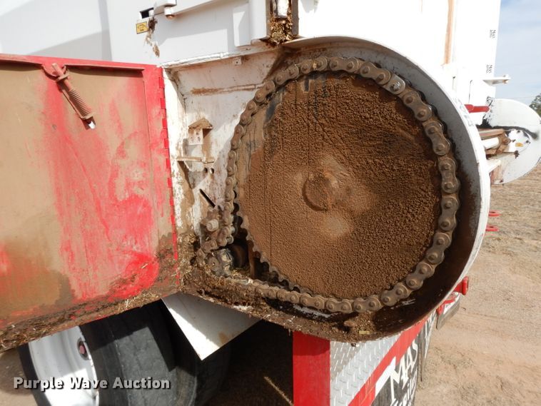 image for item DH8268 2017 Mas silage trailer