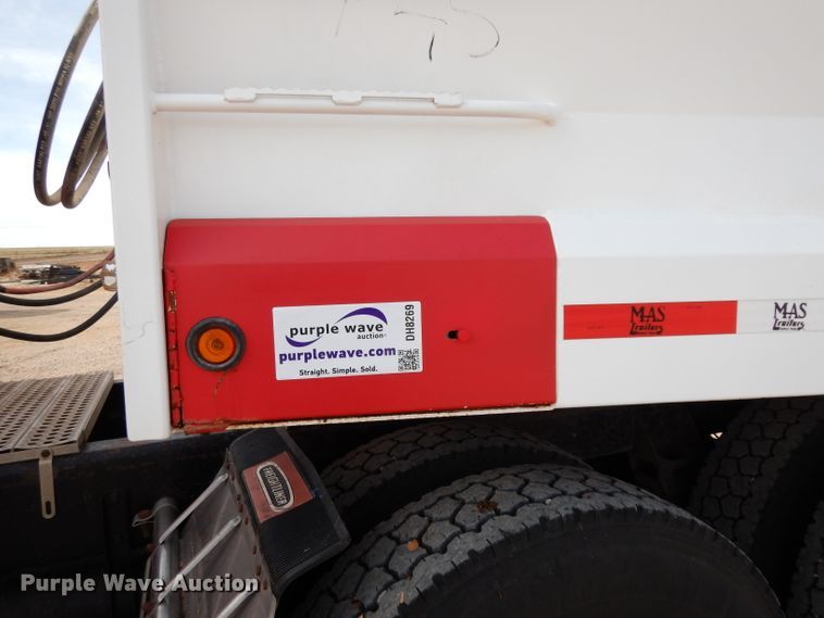 image for item DH8269 2015 Mas silage trailer