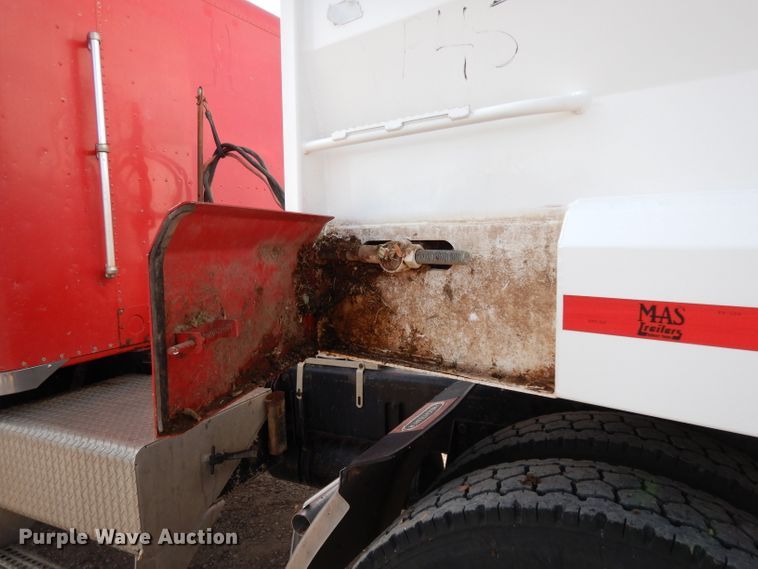 image for item DH8269 2015 Mas silage trailer