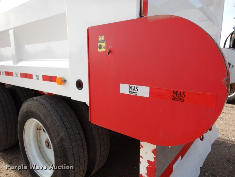 image for item DH8269 2015 Mas silage trailer