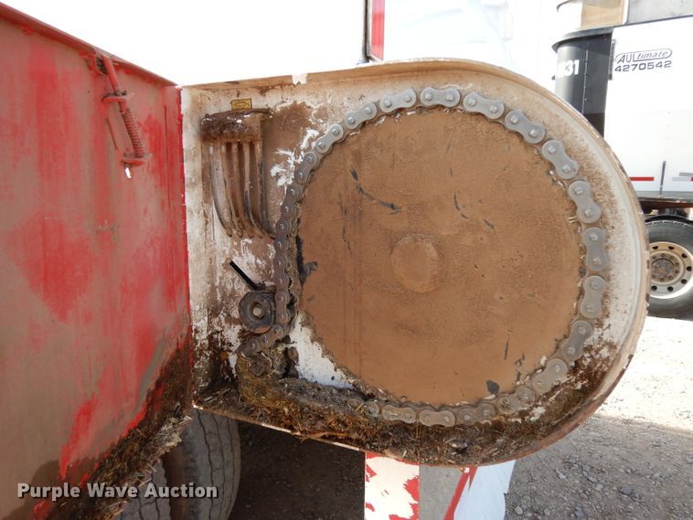 image for item DH8269 2015 Mas silage trailer