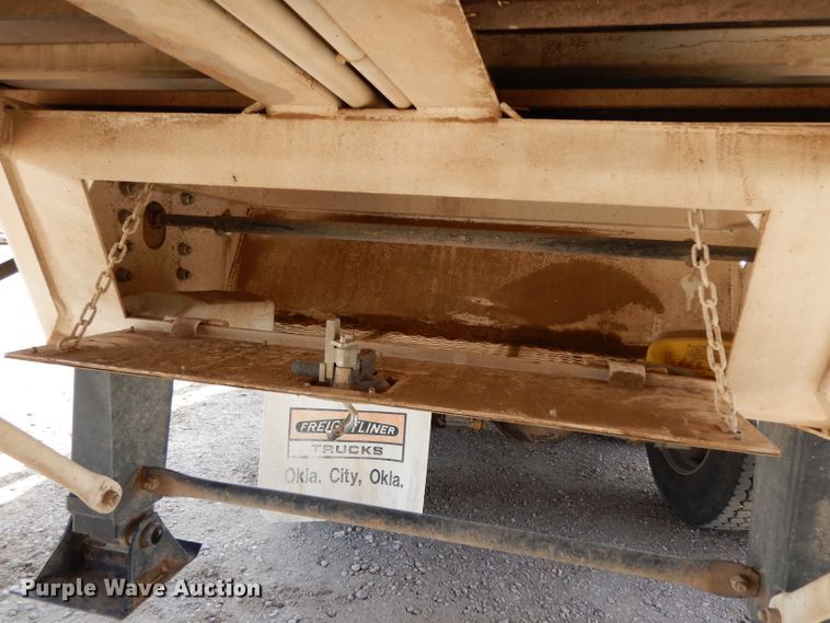 image for item DH8269 2015 Mas silage trailer