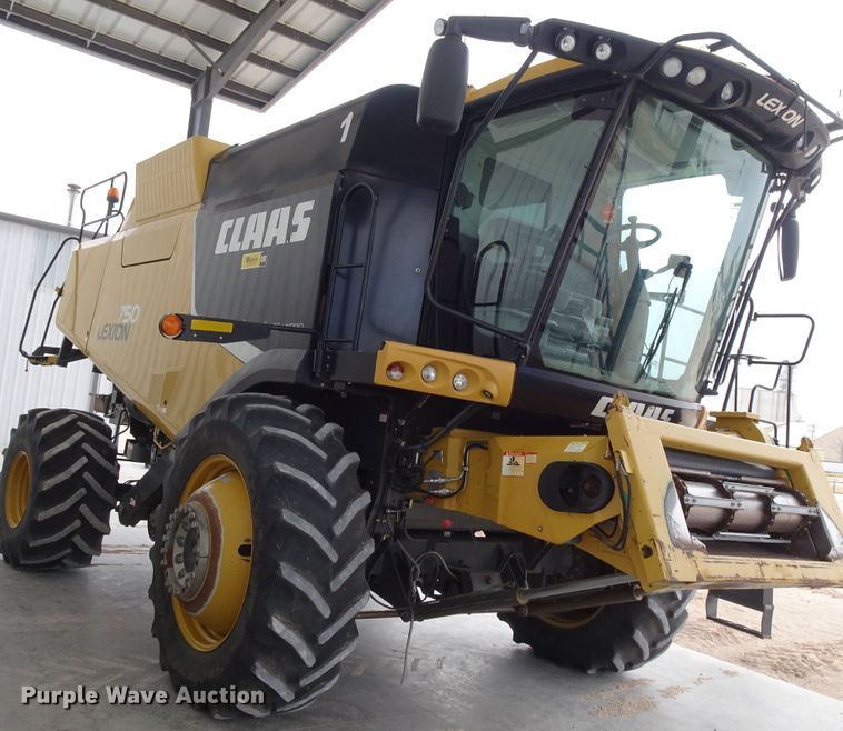 image for item DI0756 2013 Lexion 750 combine