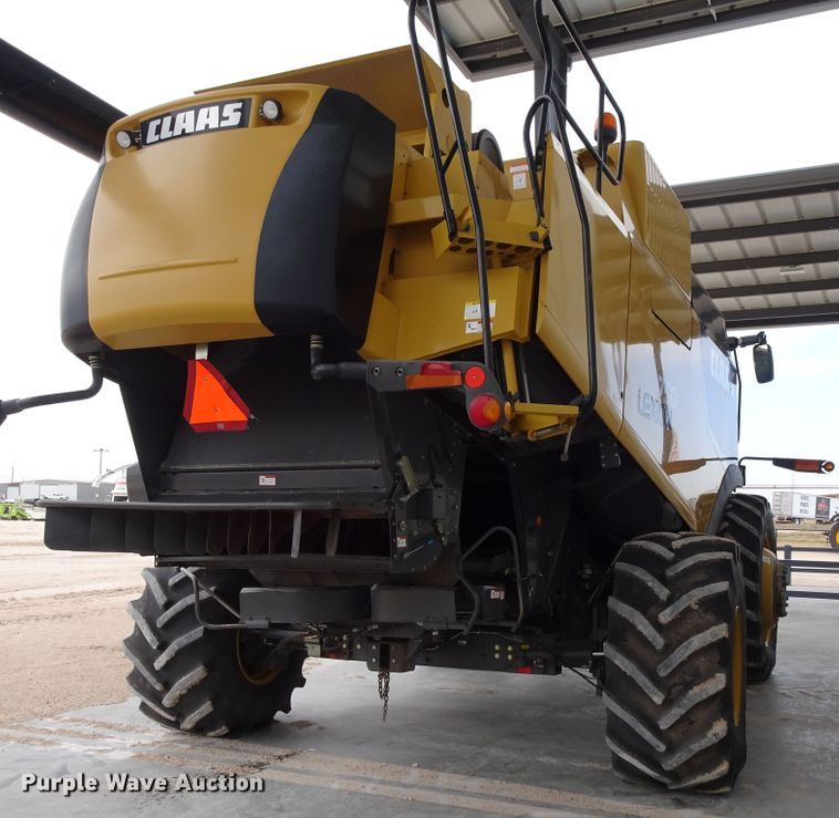 image for item DI0756 2013 Lexion 750 combine