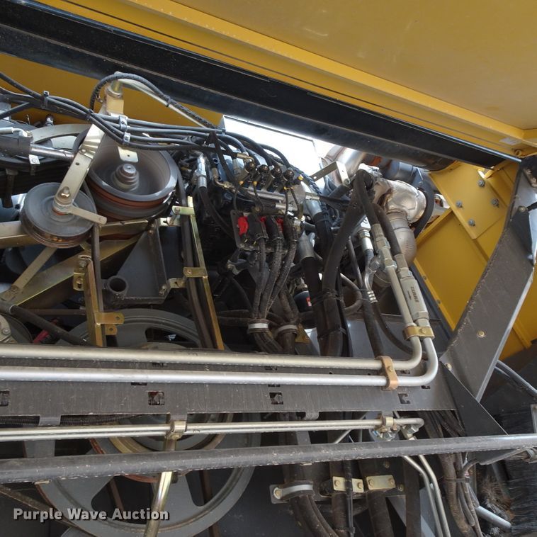 image for item DI0756 2013 Lexion 750 combine