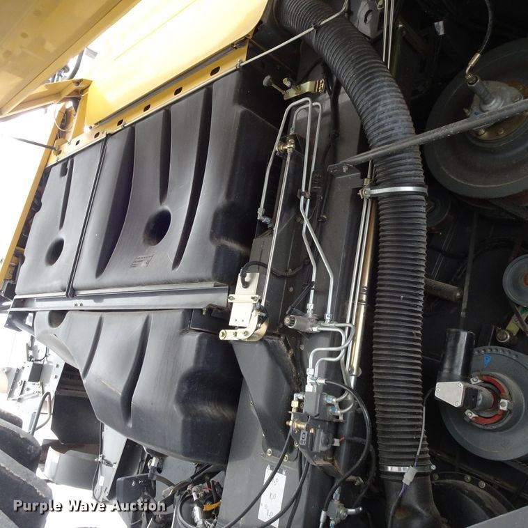 image for item DI0756 2013 Lexion 750 combine