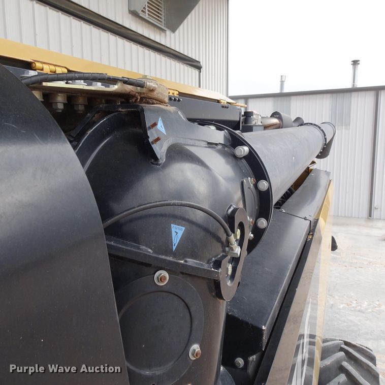 image for item DI0756 2013 Lexion 750 combine