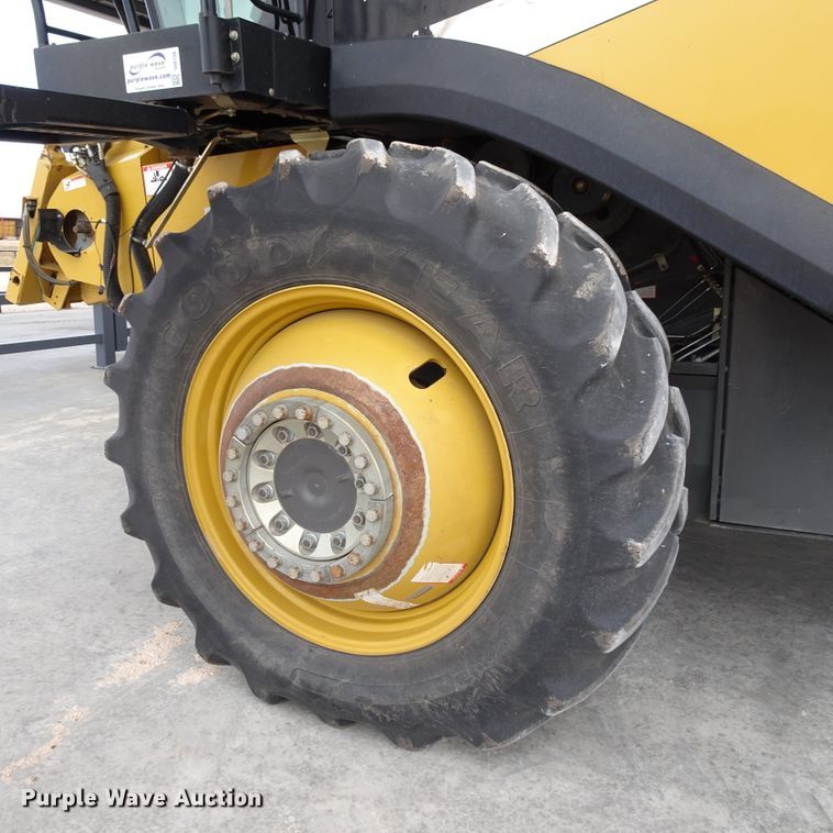 image for item DI0756 2013 Lexion 750 combine