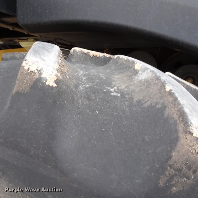 image for item DI0756 2013 Lexion 750 combine