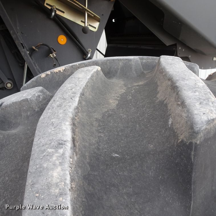 image for item DI0756 2013 Lexion 750 combine