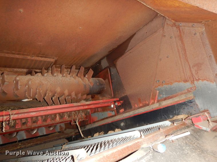 image for item DI0757 2002 Case IH 2388 combine