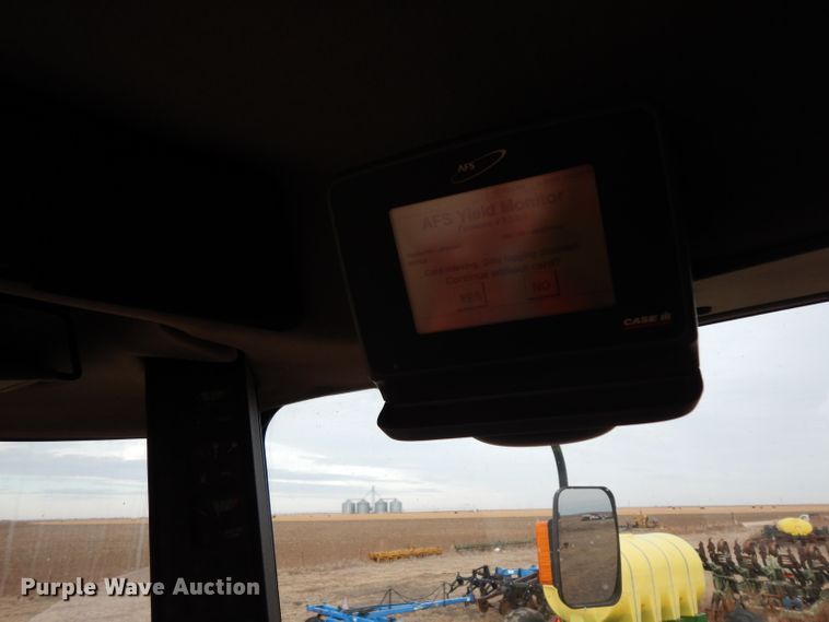 image for item DI0757 2002 Case IH 2388 combine