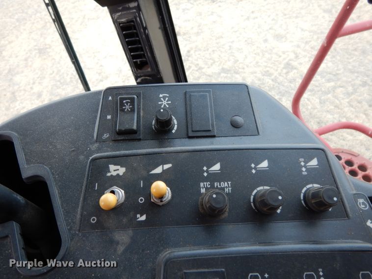 image for item DI0757 2002 Case IH 2388 combine