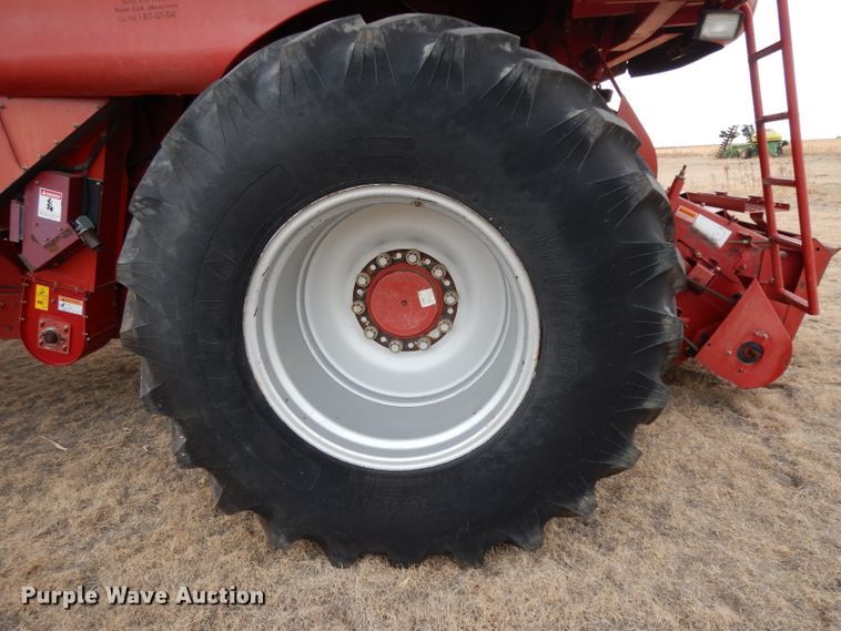 image for item DI0757 2002 Case IH 2388 combine