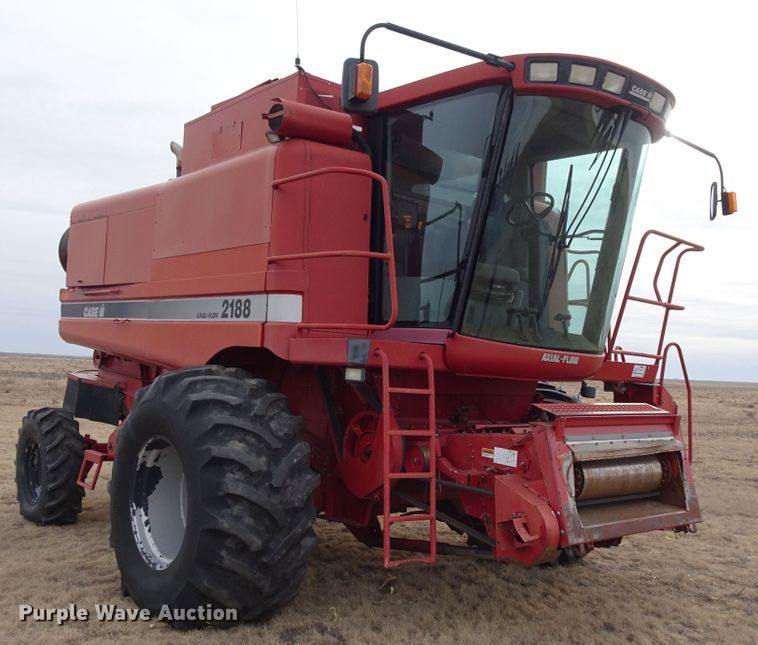image for item DI0758 1995 Case IH 2188 combine