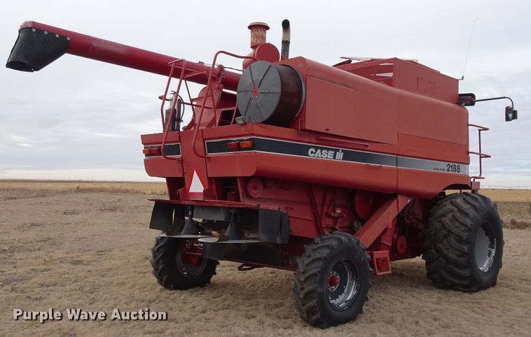 image for item DI0758 1995 Case IH 2188 combine