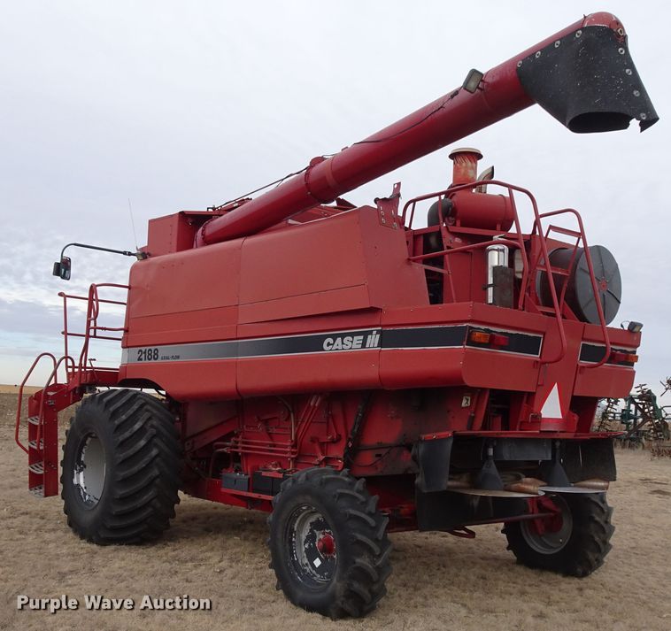 image for item DI0758 1995 Case IH 2188 combine