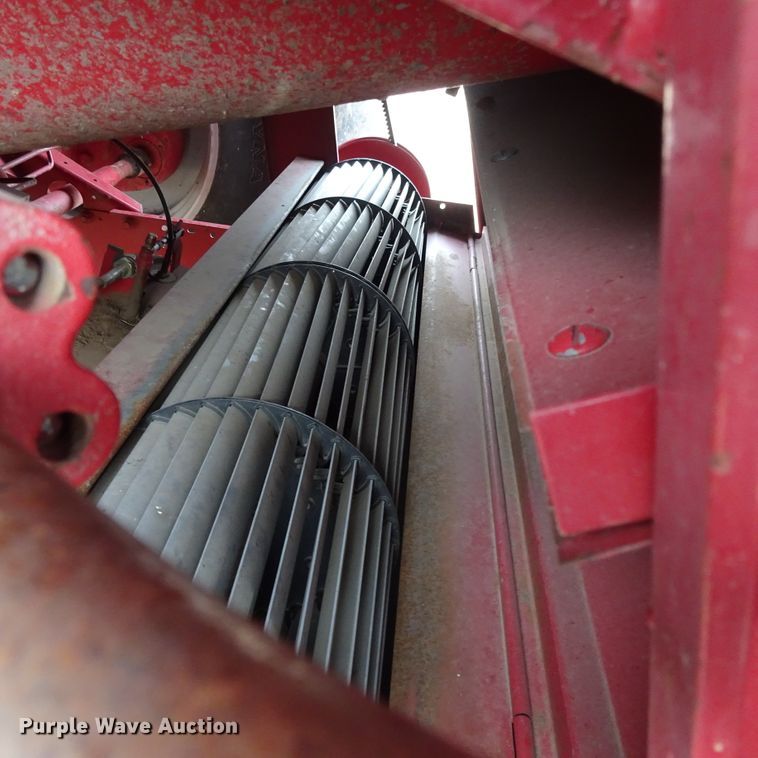 image for item DI0758 1995 Case IH 2188 combine