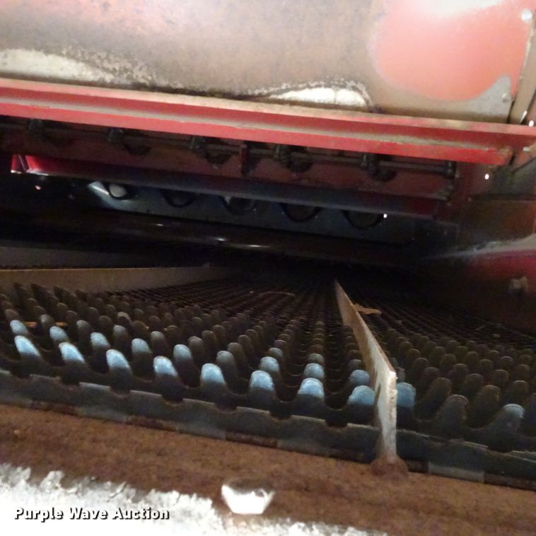 image for item DI0758 1995 Case IH 2188 combine