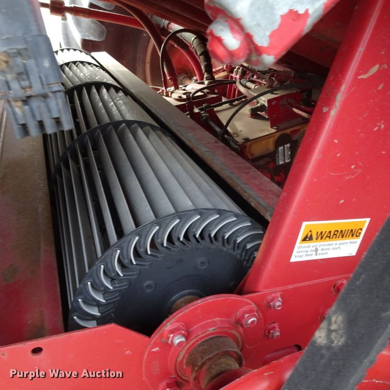 image for item DI0758 1995 Case IH 2188 combine