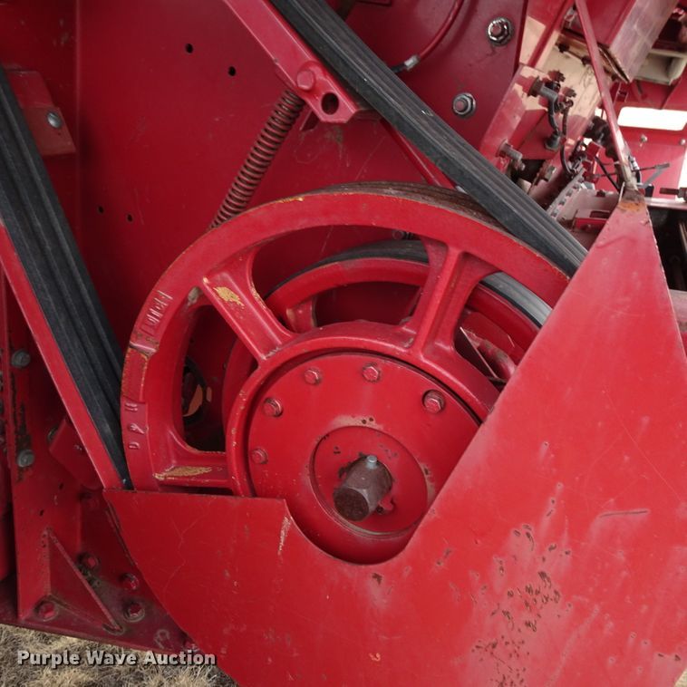 image for item DI0758 1995 Case IH 2188 combine