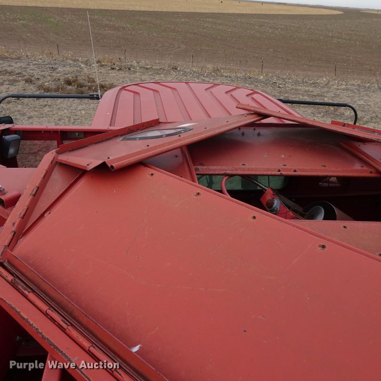 image for item DI0758 1995 Case IH 2188 combine