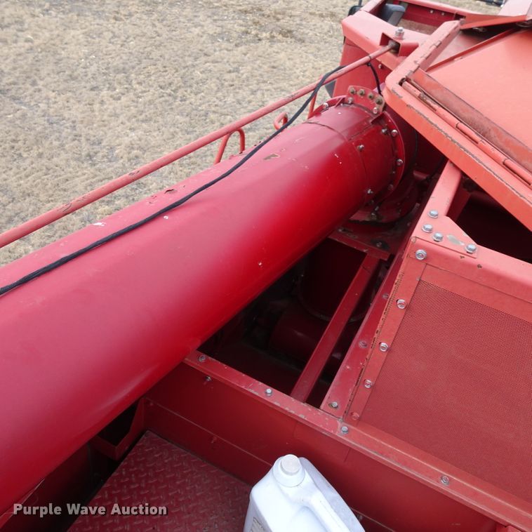 image for item DI0758 1995 Case IH 2188 combine