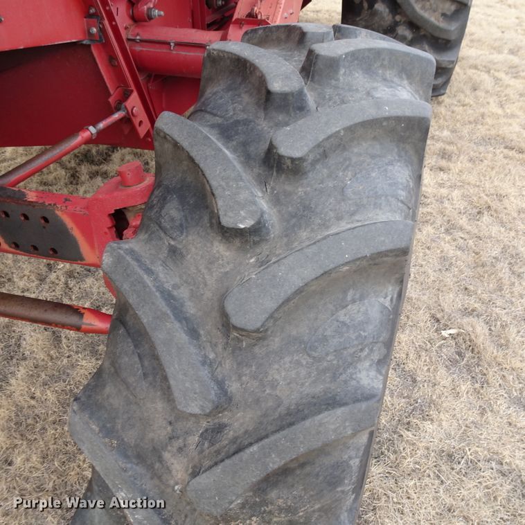 image for item DI0758 1995 Case IH 2188 combine