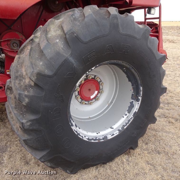 image for item DI0758 1995 Case IH 2188 combine