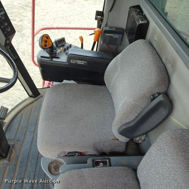 image for item DI0758 1995 Case IH 2188 combine