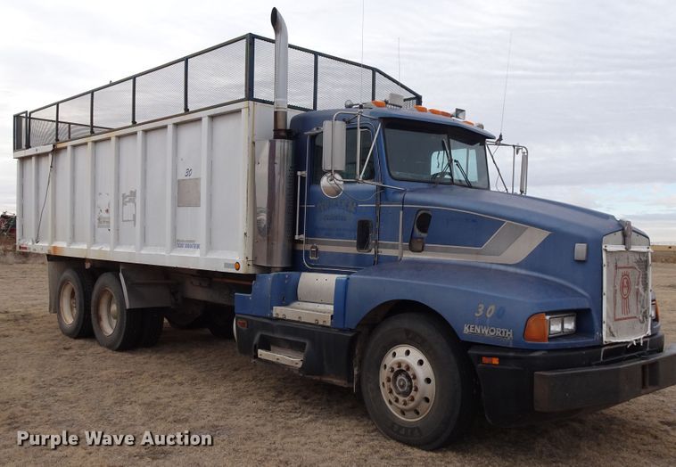 image for item DI0759 1989 Kenworth T600 silage truck