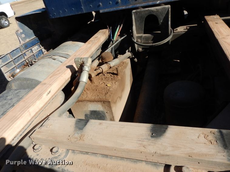 image for item DI0759 1989 Kenworth T600 silage truck