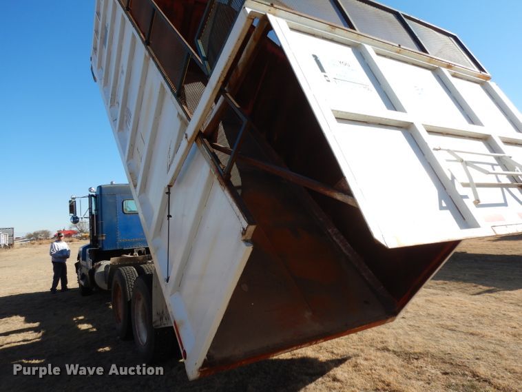 image for item DI0759 1989 Kenworth T600 silage truck