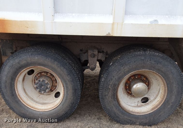 image for item DI0759 1989 Kenworth T600 silage truck