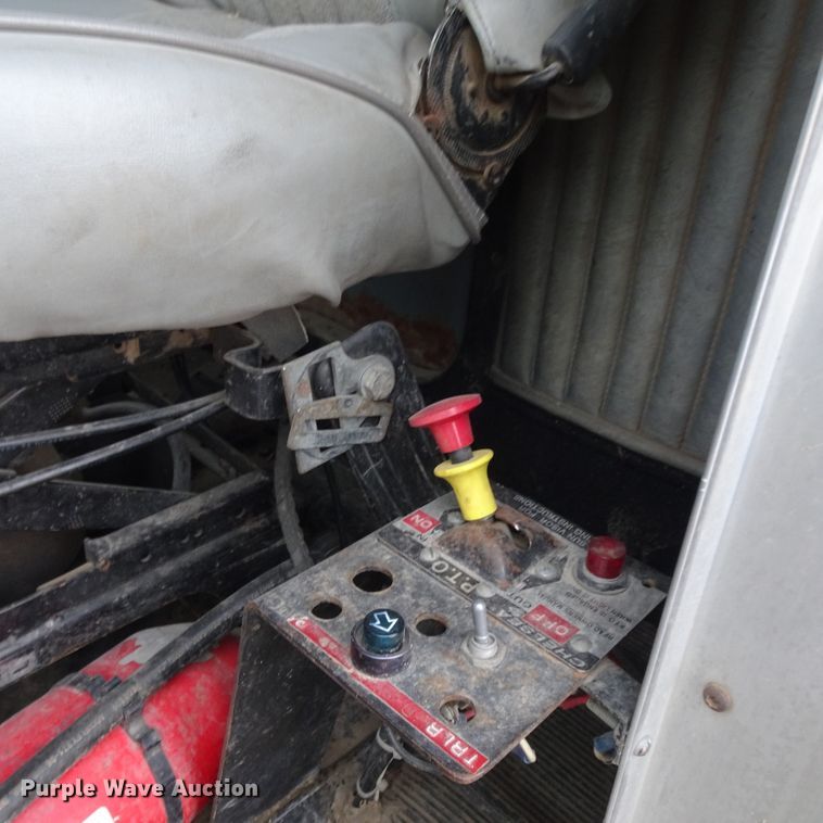 image for item DI0759 1989 Kenworth T600 silage truck