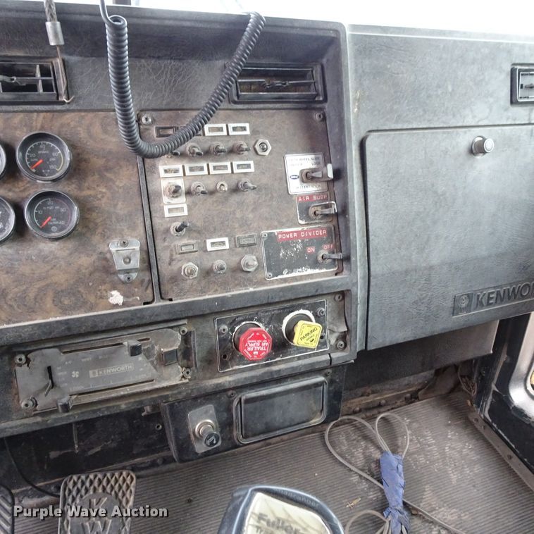 image for item DI0759 1989 Kenworth T600 silage truck