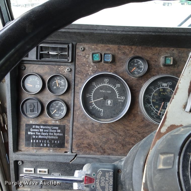 image for item DI0759 1989 Kenworth T600 silage truck