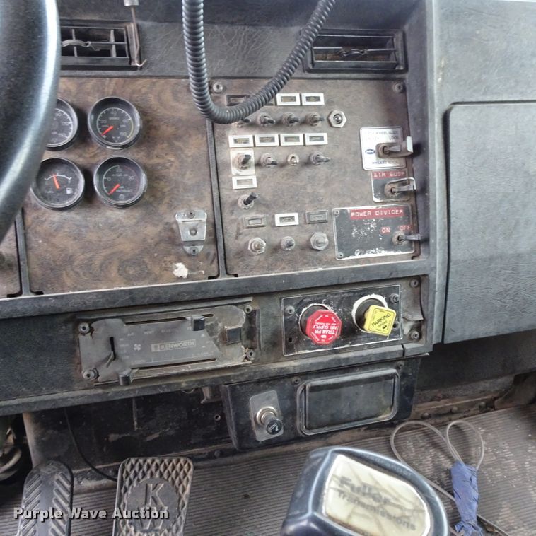 image for item DI0759 1989 Kenworth T600 silage truck