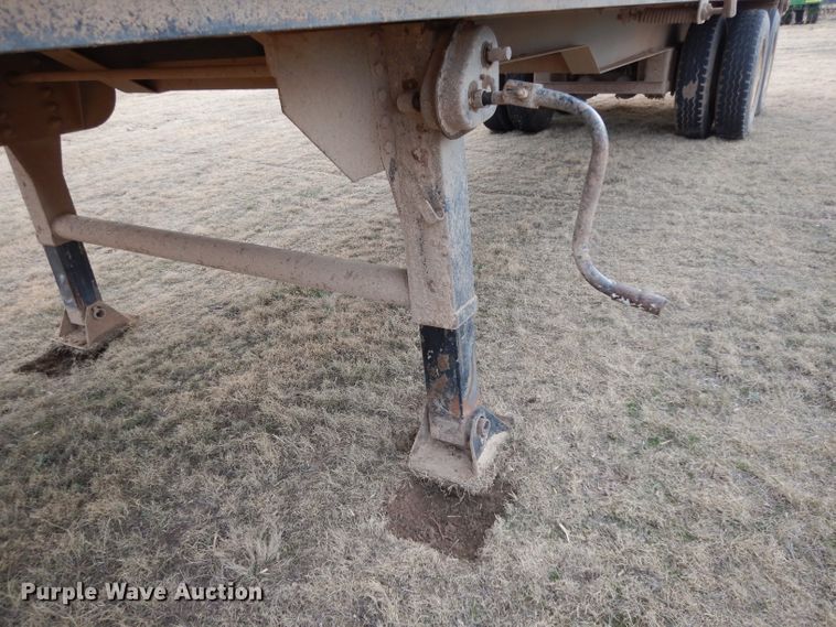 image for item DI0760 2007 Yellow X Trailers SJ17 silage trailer