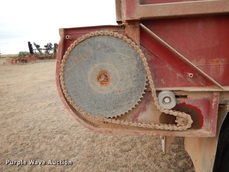 image for item DI0760 2007 Yellow X Trailers SJ17 silage trailer