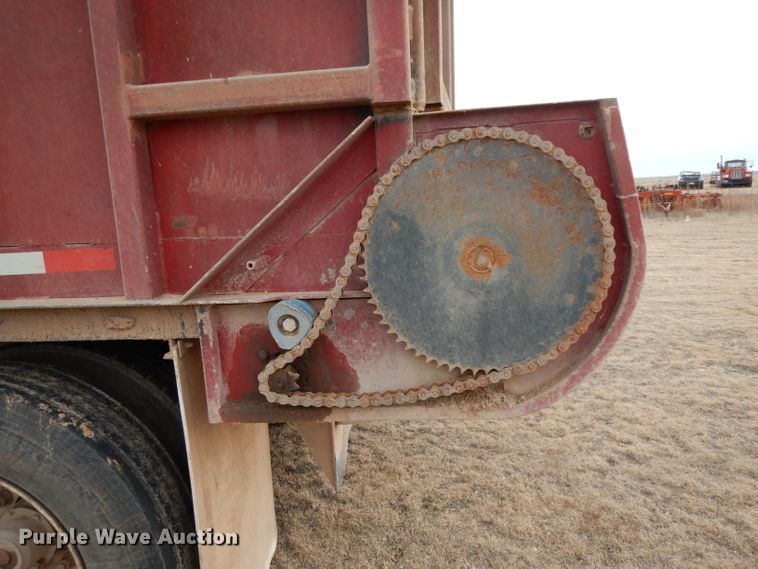 image for item DI0760 2007 Yellow X Trailers SJ17 silage trailer