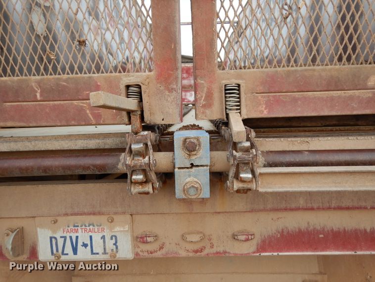 image for item DI0760 2007 Yellow X Trailers SJ17 silage trailer