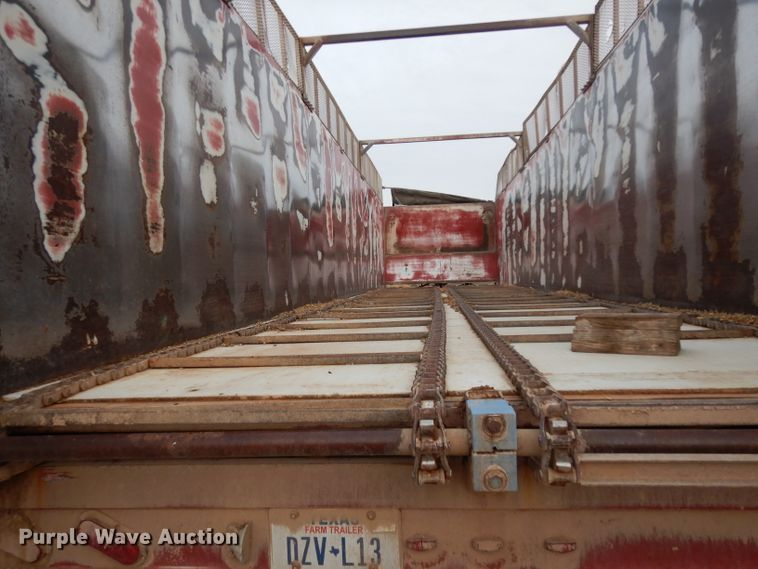 image for item DI0760 2007 Yellow X Trailers SJ17 silage trailer