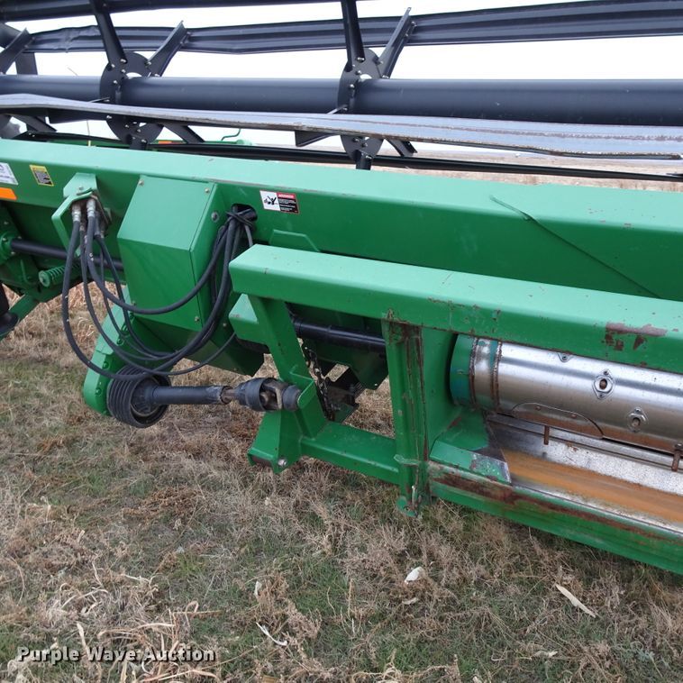 image for item DI0762 2004 John Deere 936D draper head