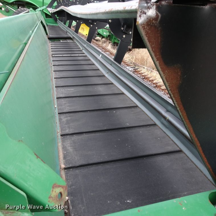 image for item DI0762 2004 John Deere 936D draper head